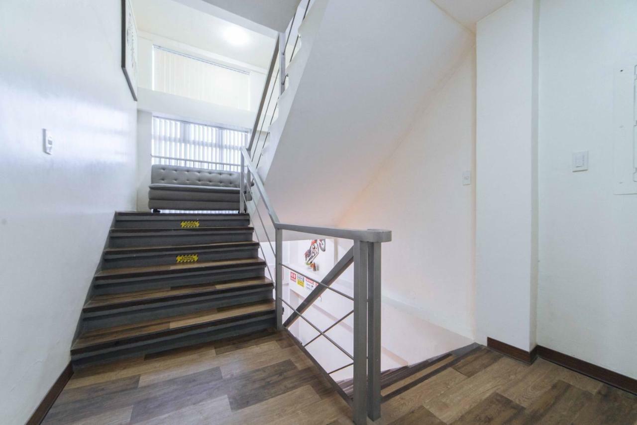 RedDoorz Plus near SM Lanang Davao Zewnętrze zdjęcie