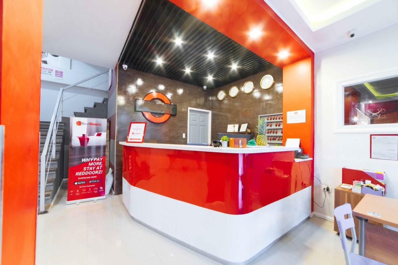 RedDoorz Plus near SM Lanang Davao Zewnętrze zdjęcie