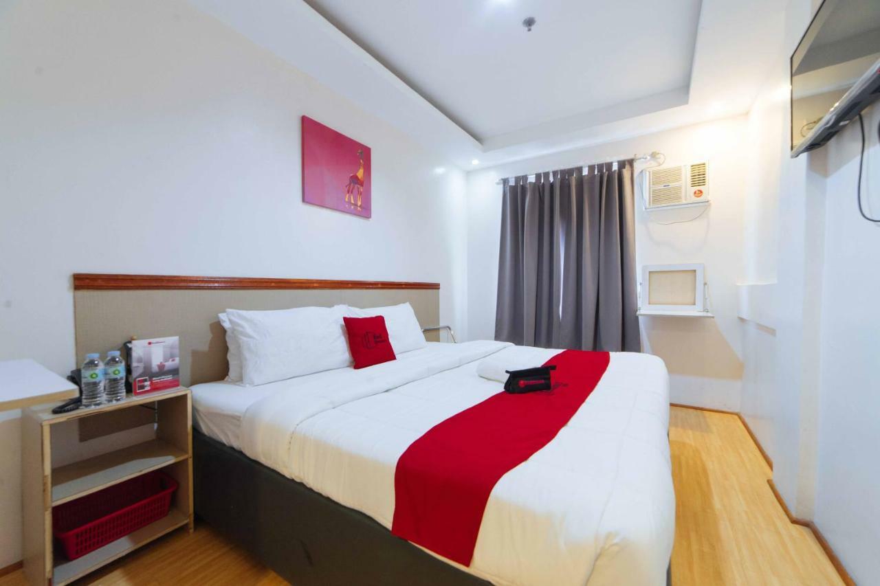 RedDoorz Plus near SM Lanang Davao Zewnętrze zdjęcie