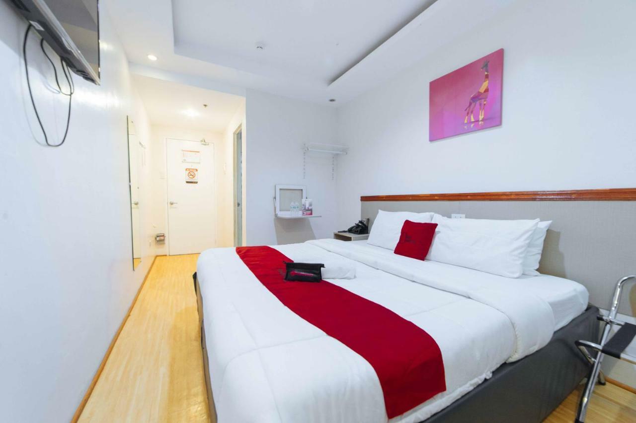 RedDoorz Plus near SM Lanang Davao Zewnętrze zdjęcie